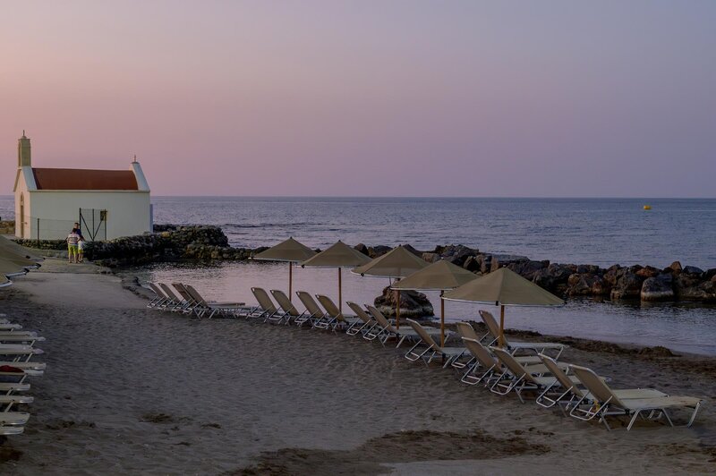 Eri Beach 70