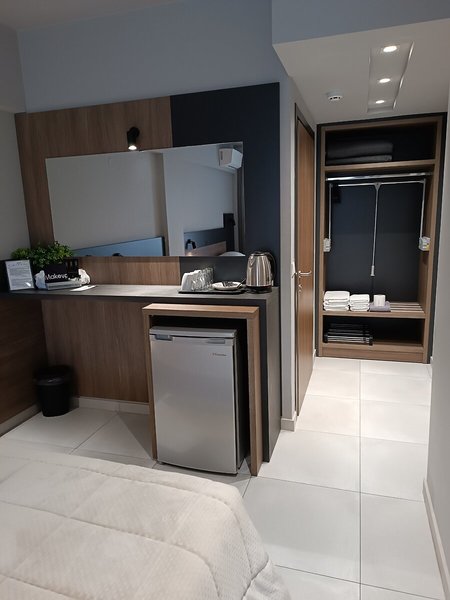 Elizabeth Queen Luxuxy Rooms 39 - Room Example