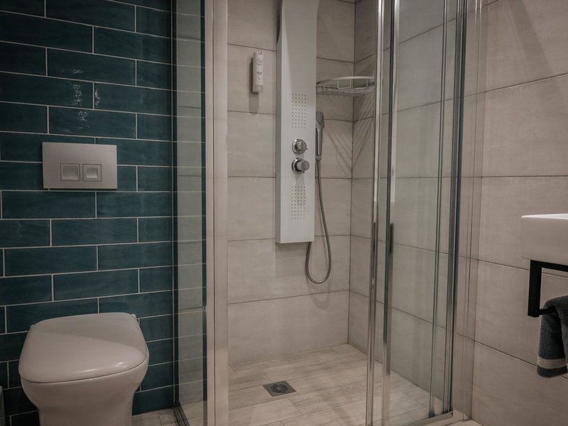 Elizabeth Queen Luxuxy Rooms 22