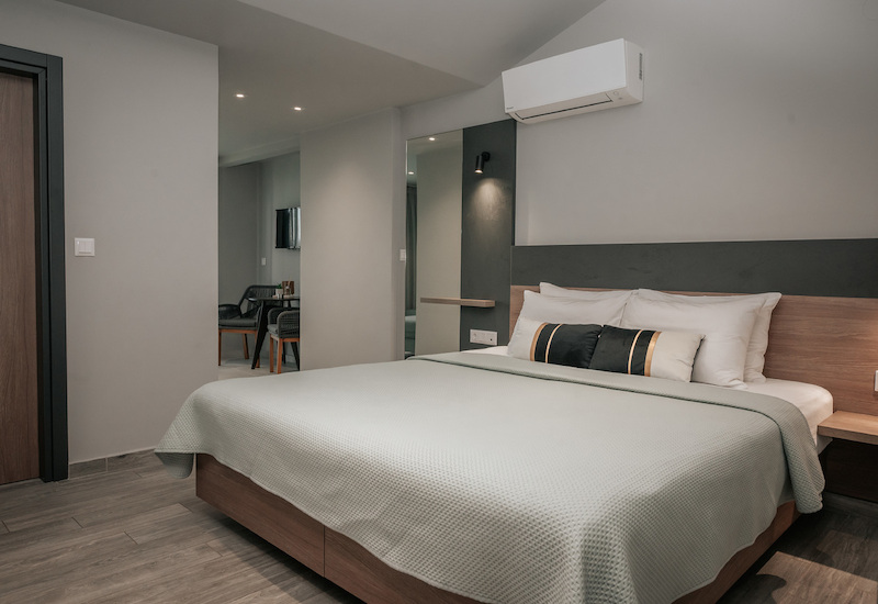 Elizabeth Queen Luxuxy Rooms 4