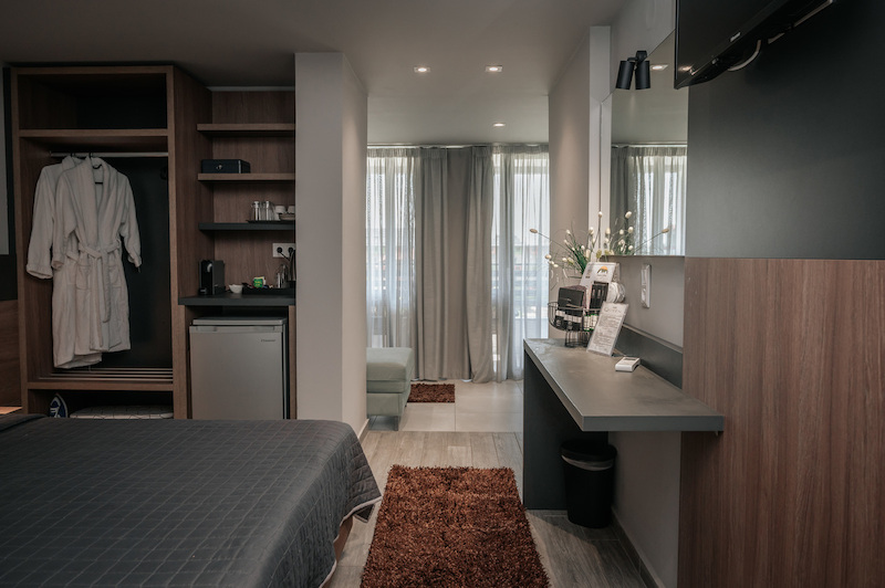 Elizabeth Queen Luxuxy Rooms 7