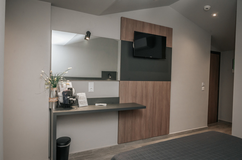 Elizabeth Queen Luxuxy Rooms 8