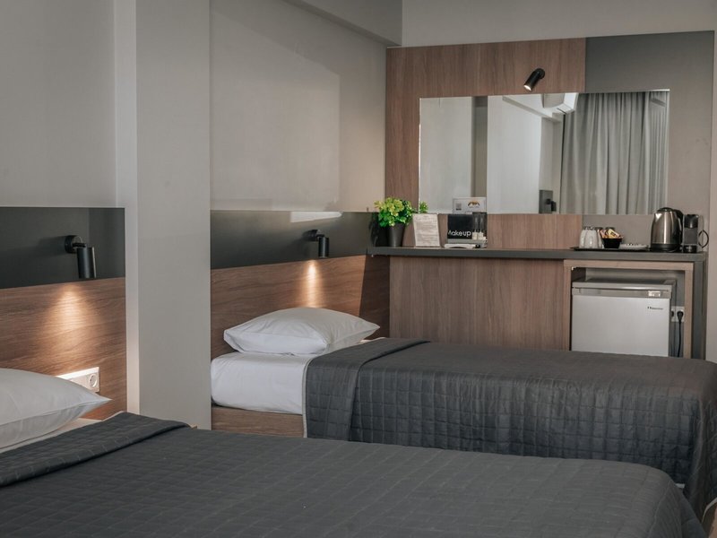 Elizabeth Queen Luxuxy Rooms 22
