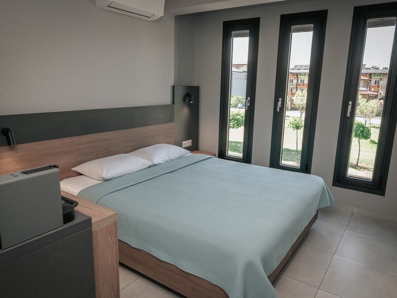 Elizabeth Queen Luxuxy Rooms 26