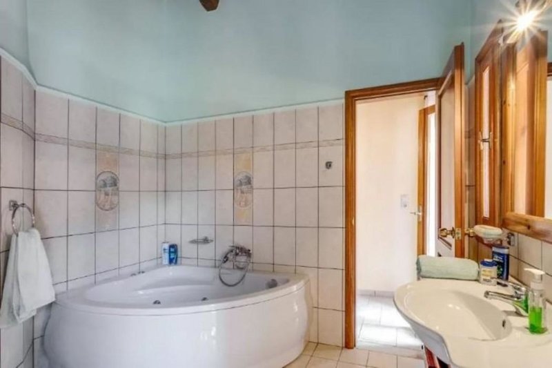 Ifigenia Theriso Village 3 - Bathroom Example