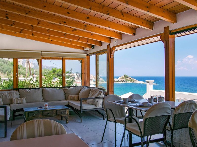 Sunrise Beach Hotel 10