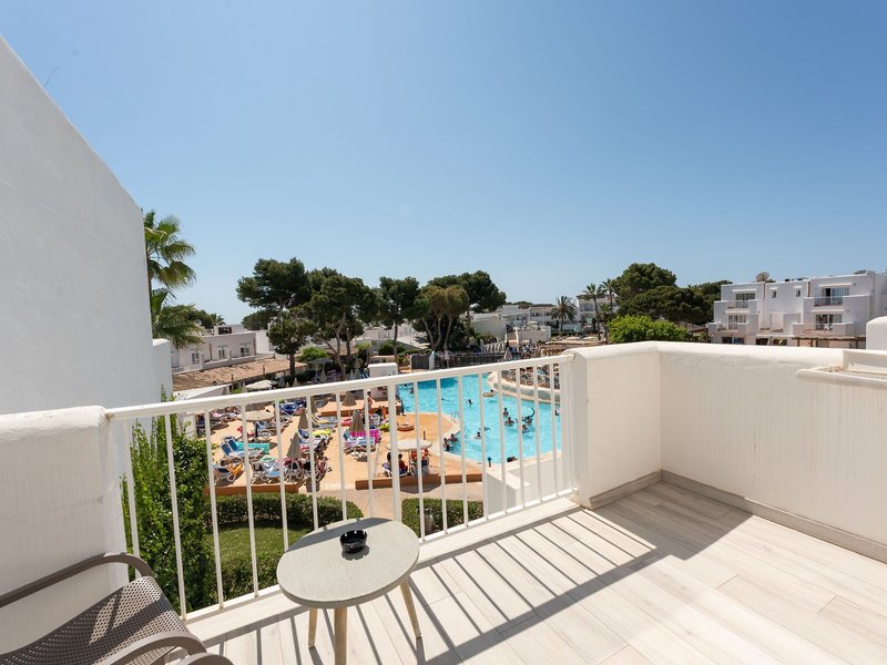 Club Calimera Es Talaial 16