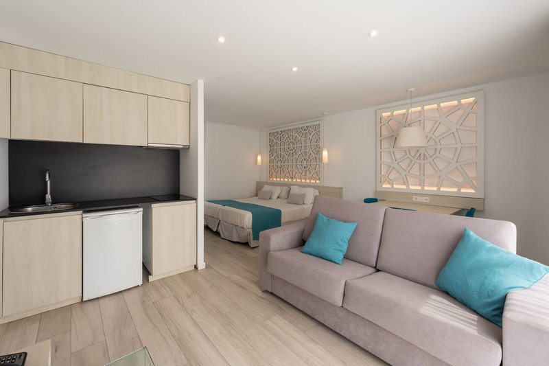 Hotel Club Es Talaial 18