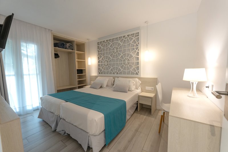 Hotel Club Es Talaial 36