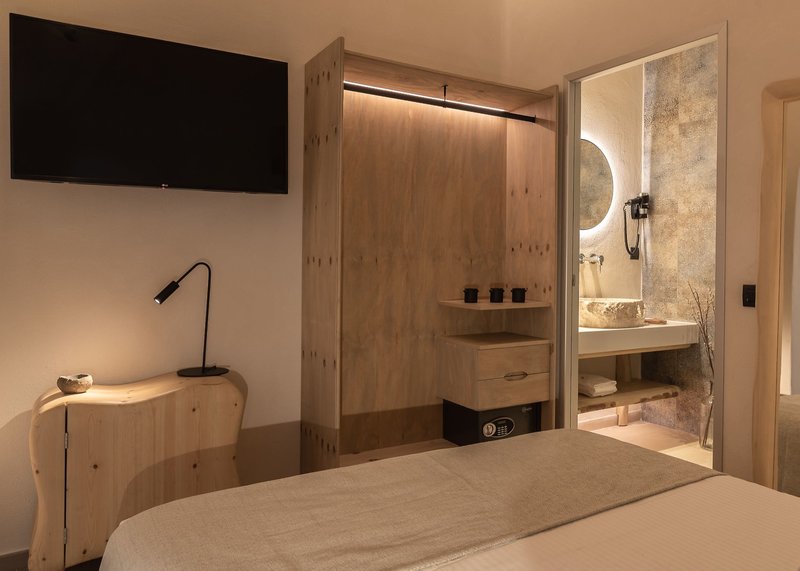 Manili Boutique Suites & Villas 14