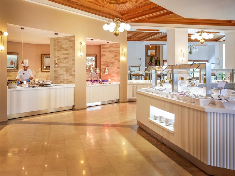 Angora Beach Resort 18 - Restaurant