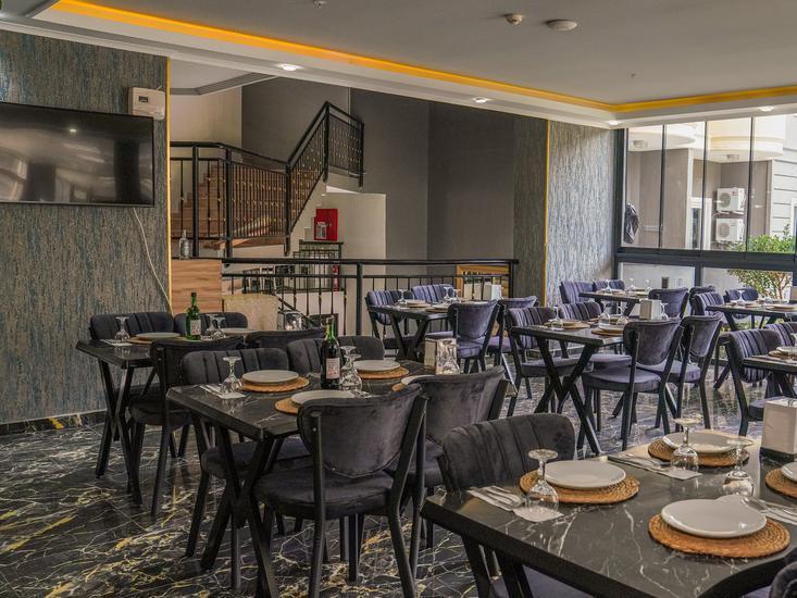 Royalisa Hotel 2