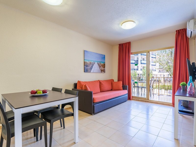 Rentalmar Pins Marina Cambrils 22