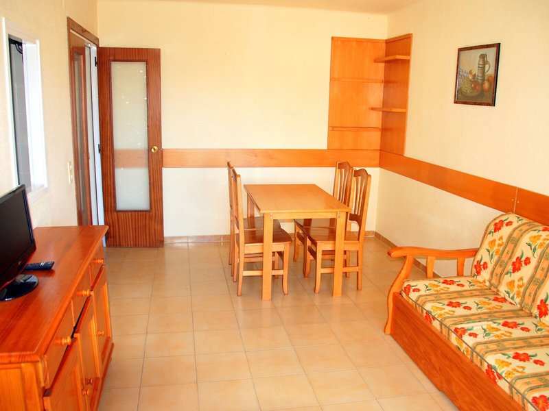 Rentalmar Pins Marina Cambrils 23