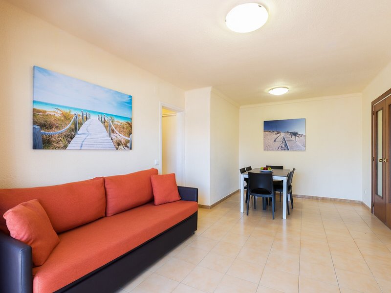 Rentalmar Pins Marina Cambrils 32