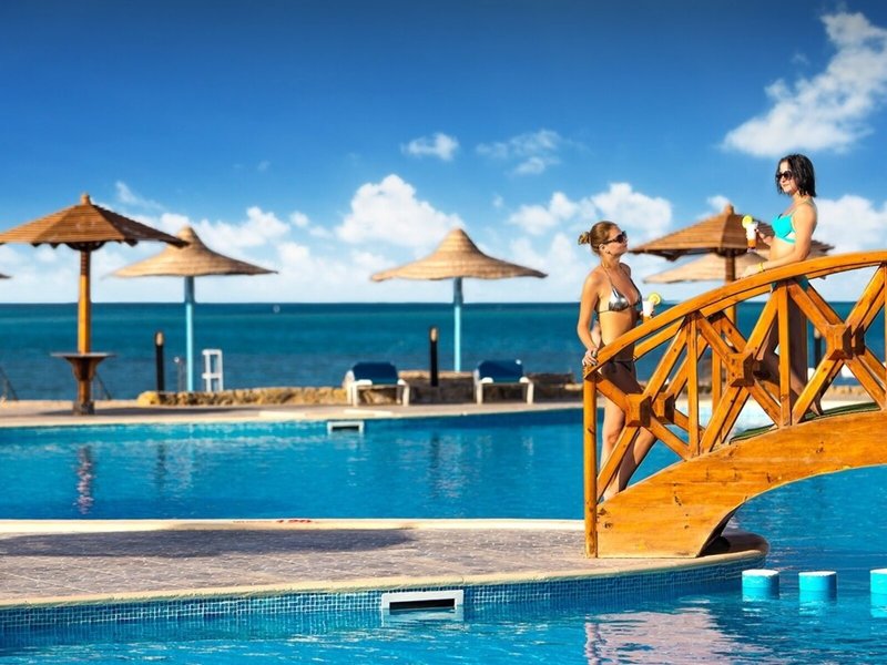 Hawaii Riviera Aqua Park Resort 14