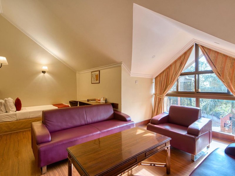 Kibo Palace 40