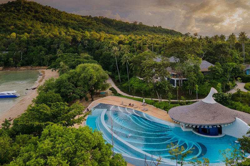 Island Escape by Burasari 4