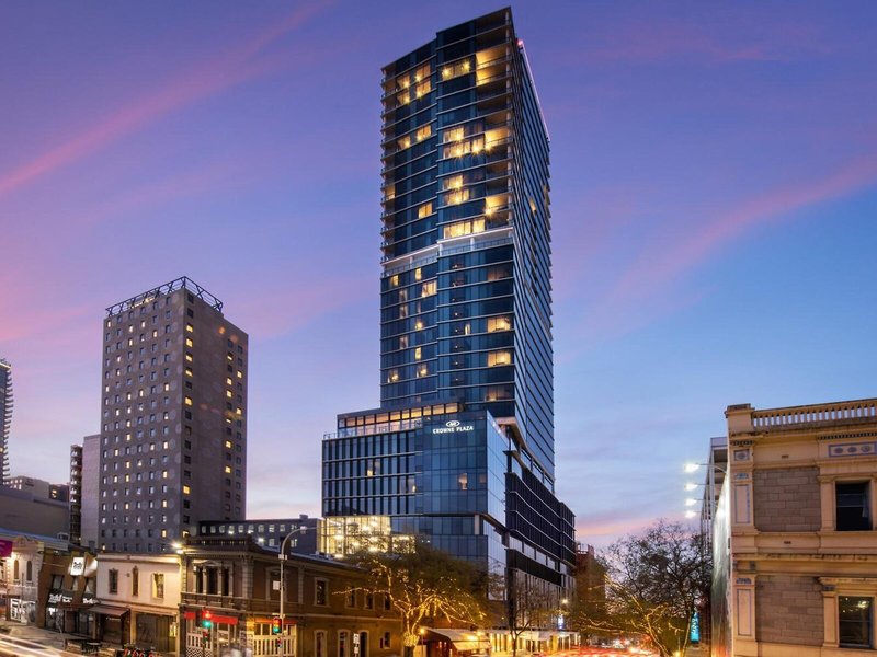 Crowne Plaza Adelaide 4
