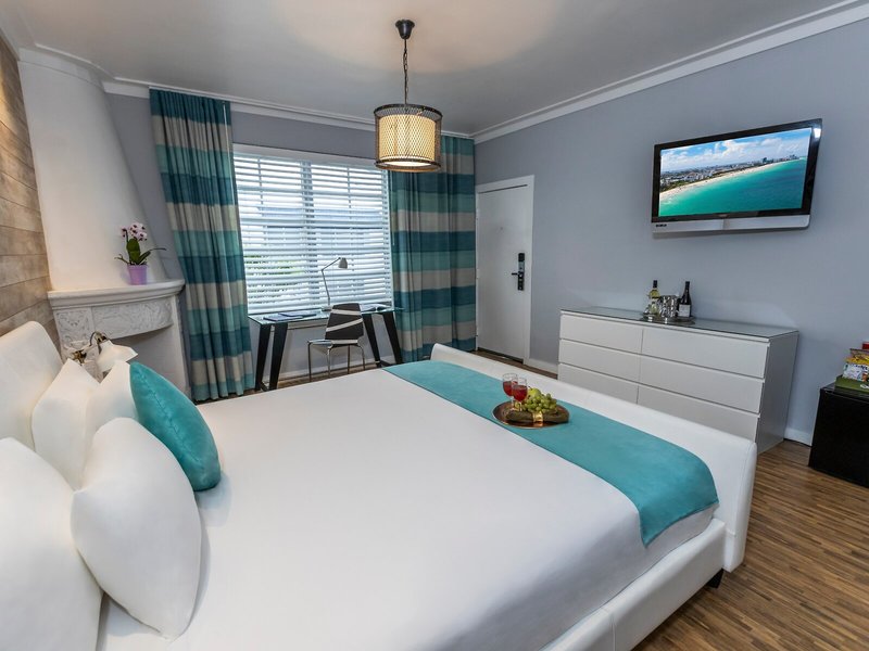 Chesterfield Hotel & Suites 28