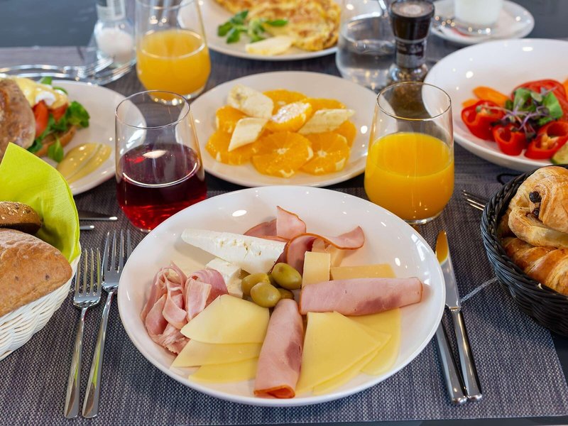 Hotel ibis Styles Bucharest Airport 17 - Restaurant
