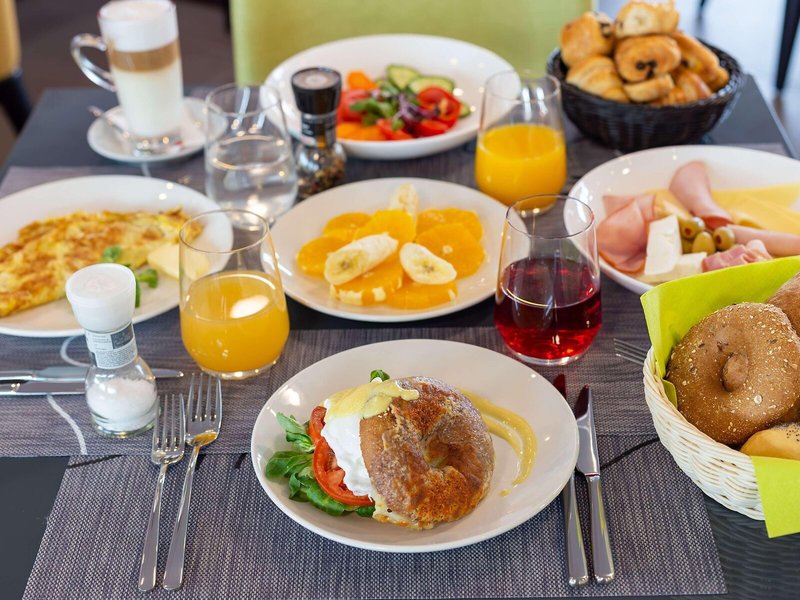 Hotel ibis Styles Bucharest Airport 18 - Restaurant