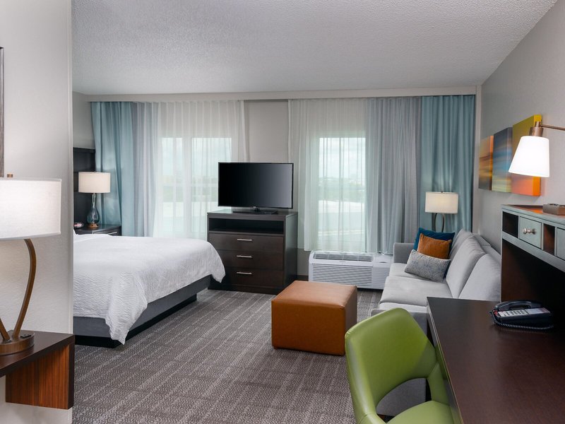 Staybridge Suites Miami Doral Area 29