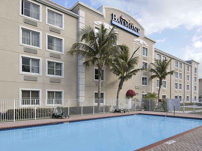 Spark by Hilton Miami Doral 1
