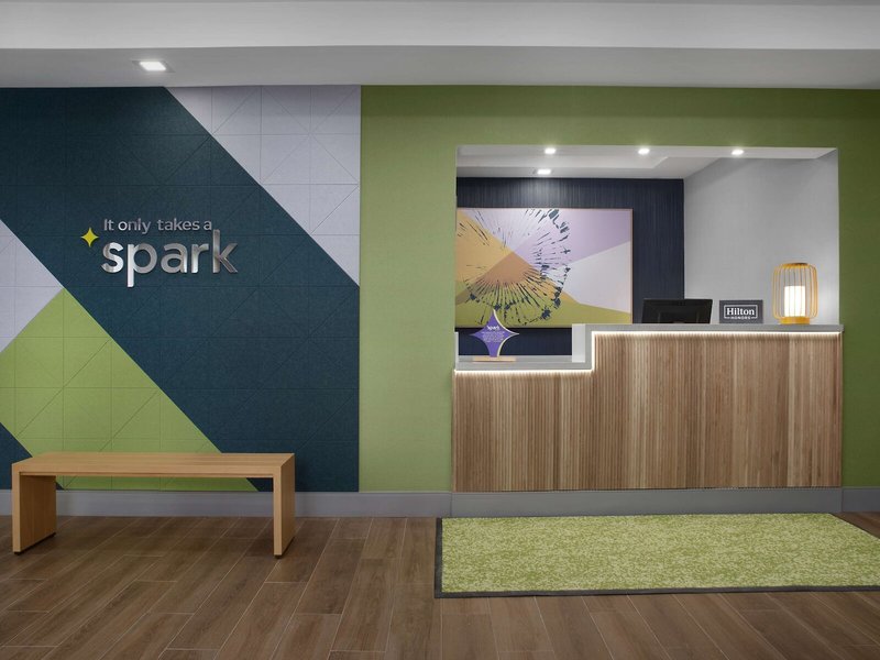 Spark by Hilton Miami Doral 10