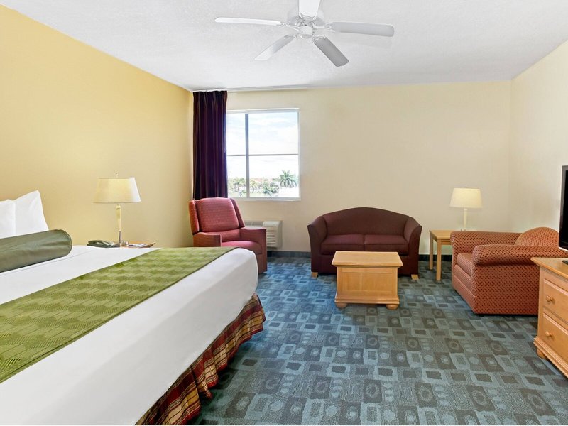 Spark by Hilton Miami Doral 18