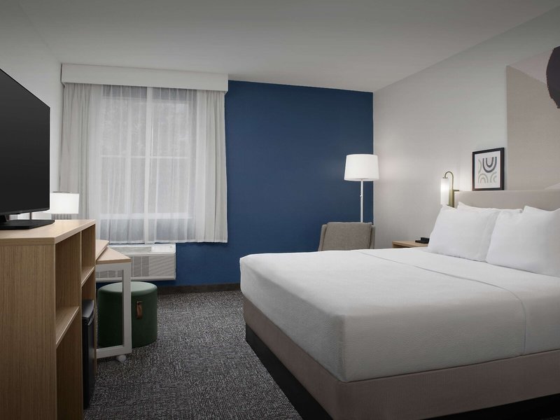 Spark by Hilton Miami Doral 25