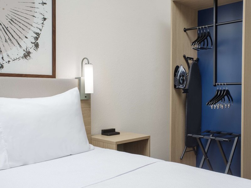 Spark by Hilton Miami Doral 26