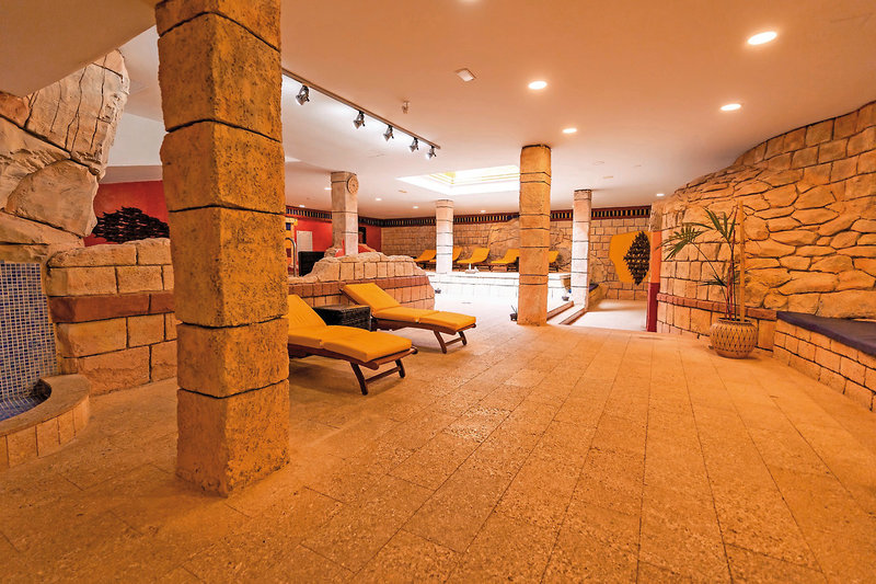 Europe Villa Cortes 36