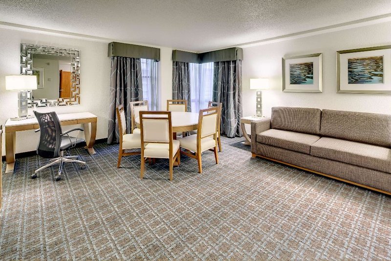 DoubleTree by Hilton Hotel Milwaukee Downtown
