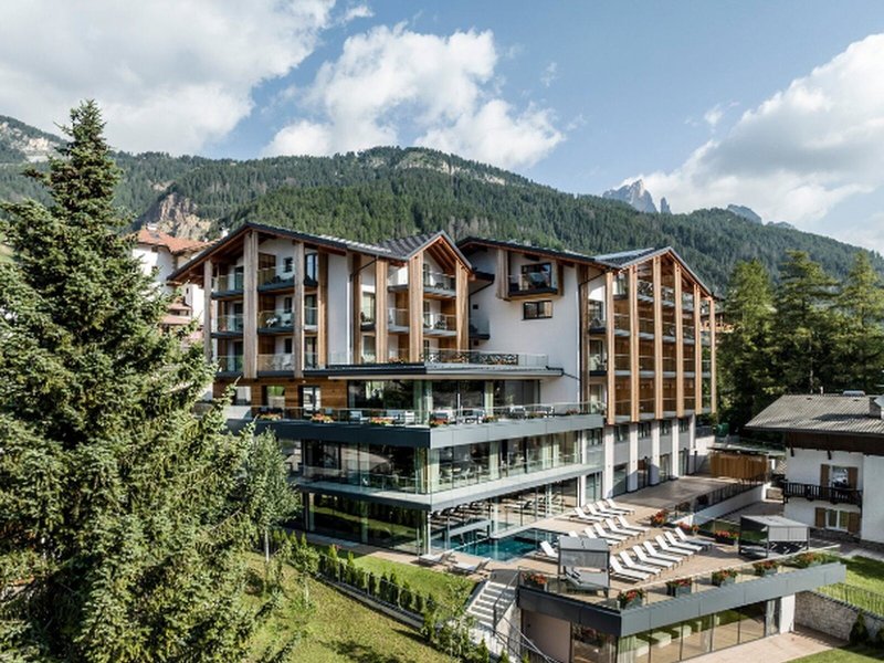 Hotel Ciampedie Alp & Sport Hotel 4
