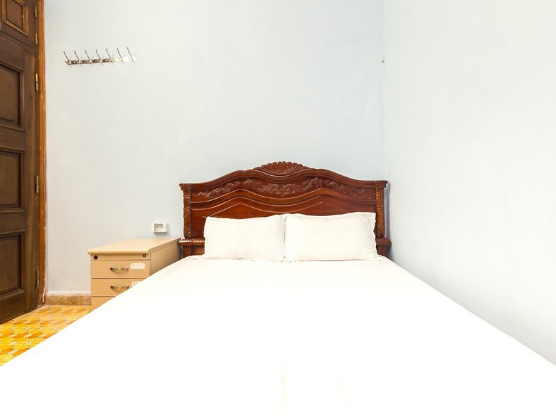Chikoo Homestay by OYO Rooms 8