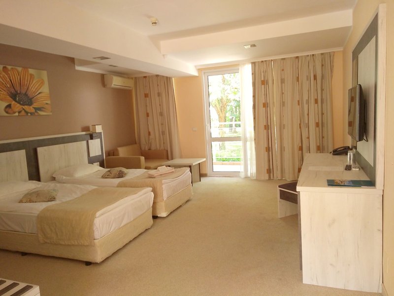 Evrika Beach Club Hotel 21
