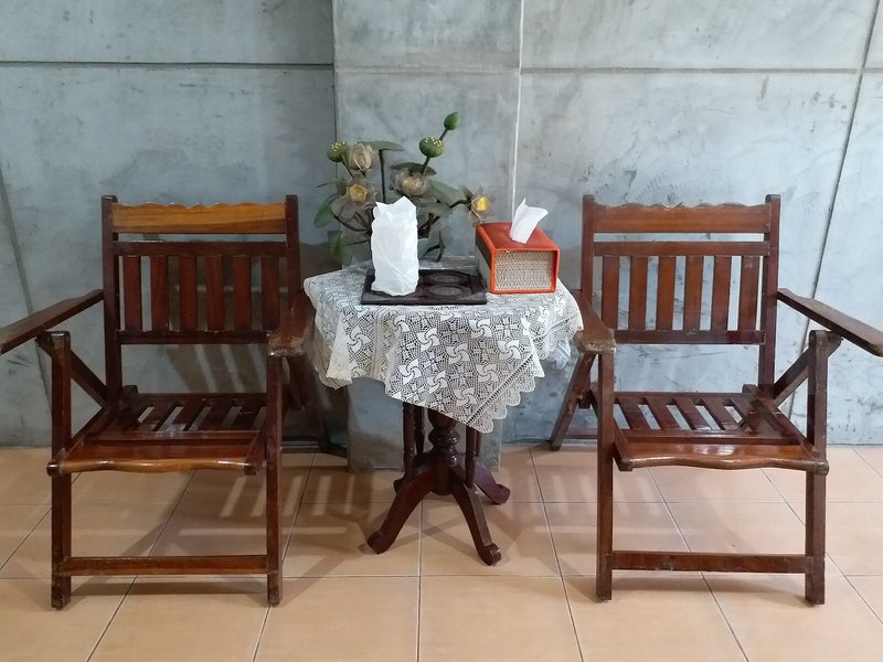 OYO 560 Chang Hostel Suvarnabhumi 8