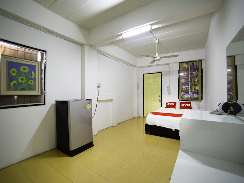 OYO 560 Chang Hostel Suvarnabhumi 32