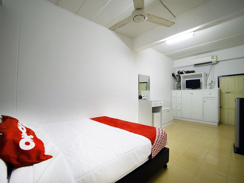 OYO 560 Chang Hostel Suvarnabhumi 34