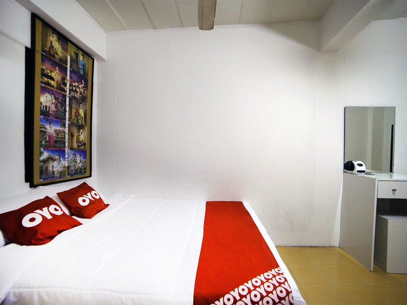 OYO 560 Chang Hostel Suvarnabhumi 35
