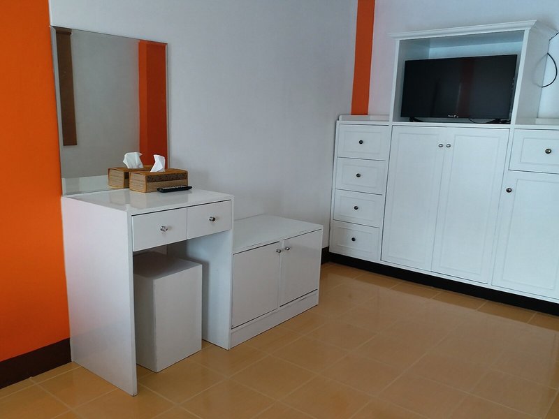 OYO 560 Chang Hostel Suvarnabhumi 42