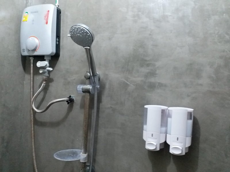 OYO 560 Chang Hostel Suvarnabhumi 45