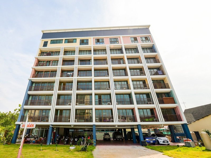 Nakorn Siam Boutique by OYO Rooms 3