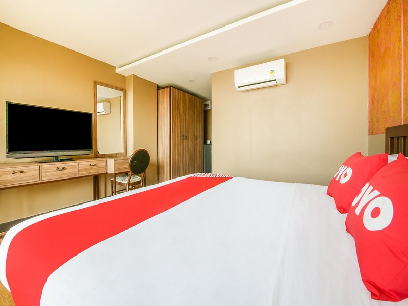 Nakorn Siam Boutique by OYO Rooms 10