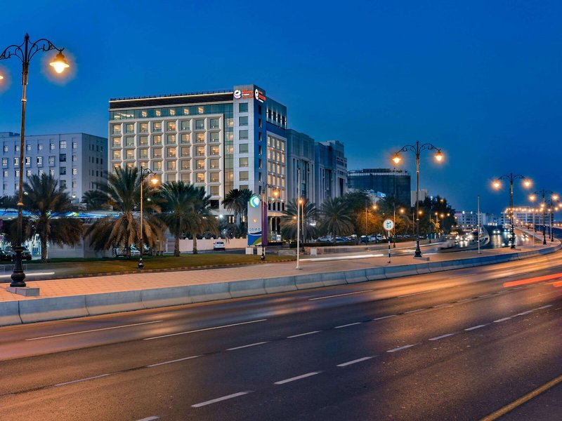 Ramada Encore by Wyndham Muscat Al-Ghubra 3