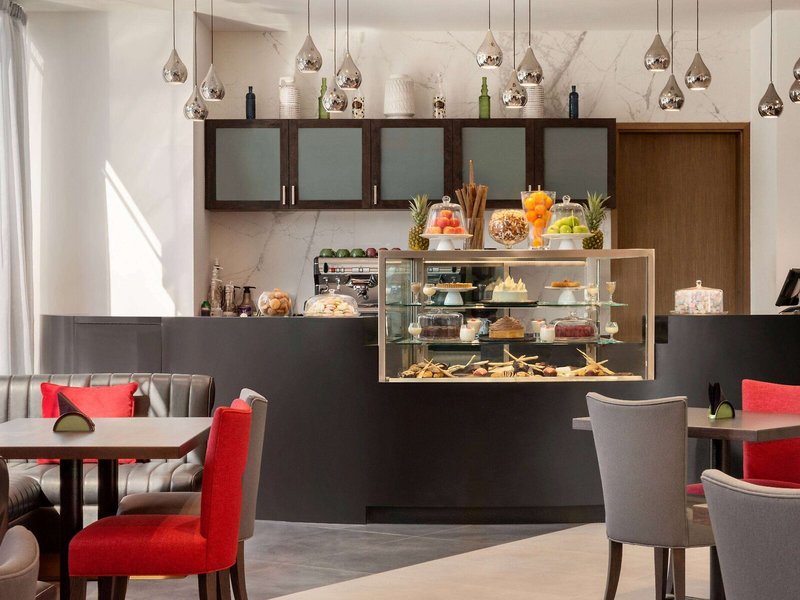 Ramada Encore by Wyndham Muscat Al-Ghubra 16