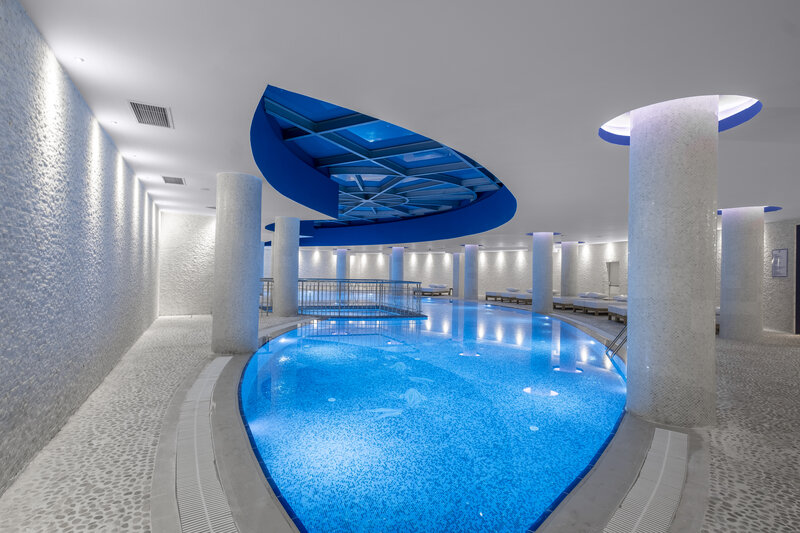 Rubi Platinum Sign 23