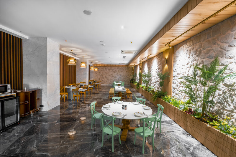 Rubi Platinum Sign 24