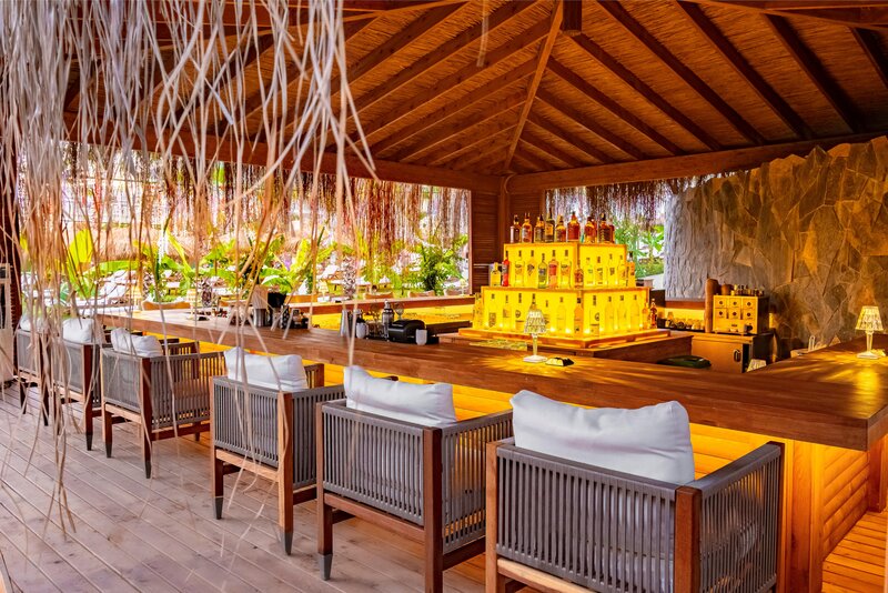 Rubi Platinum Sign 82